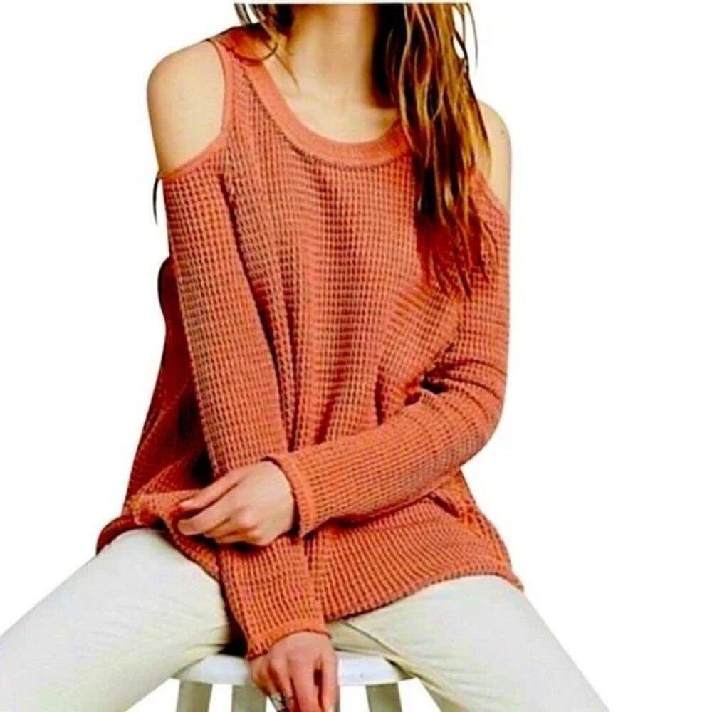 Free People Sunrise Cold‎ Shoulder Sweater Women's S Coral Raw Hem Oversized